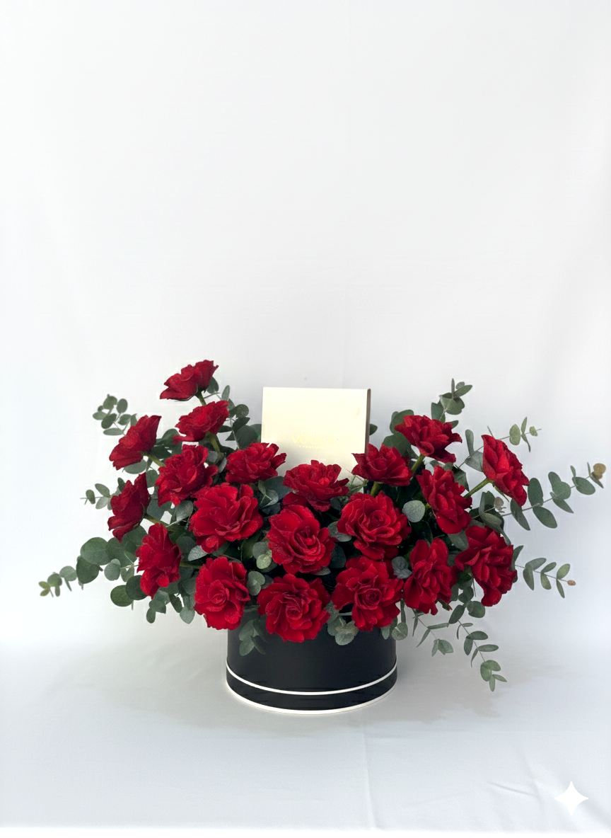 Velvet Muse - Red rose and chocolate box